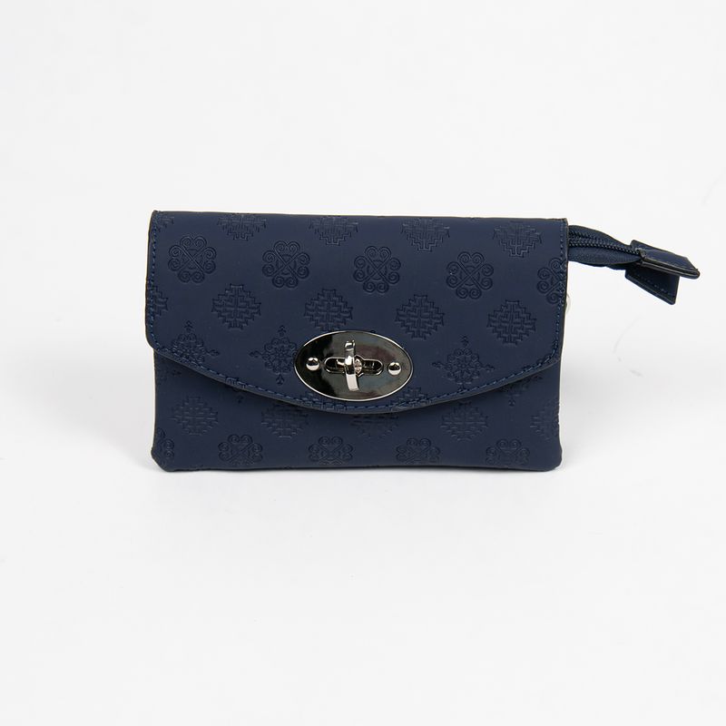 DANIELLE clutch med präglat mönster marin silverfärgat metall