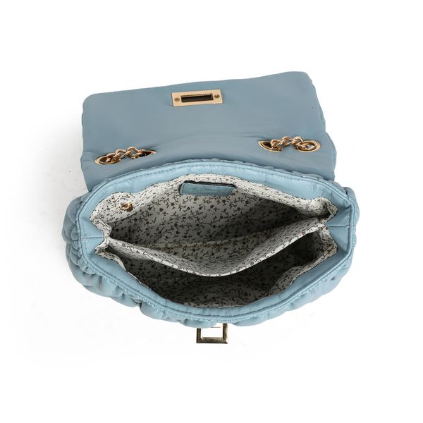 Bild på BAILEY chunky bubble clutch - ljusblå