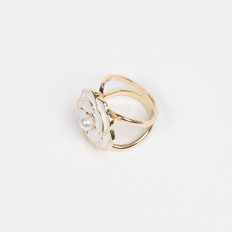 Skjerfring Blomst med Perledetalj – Elegant skjerfholder