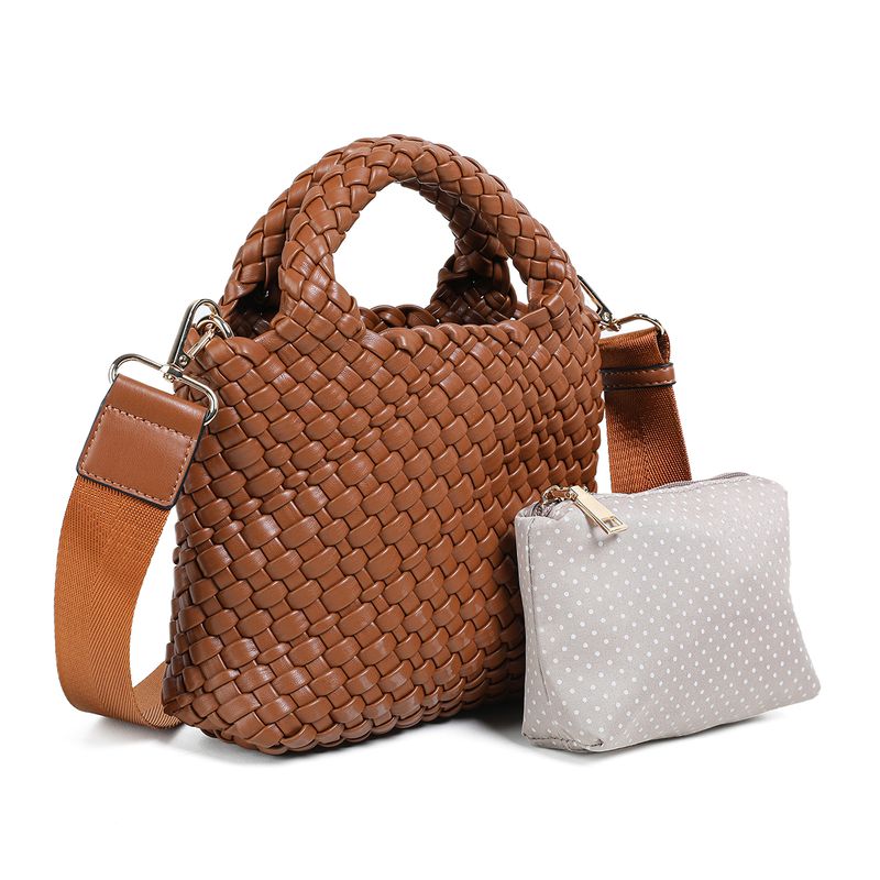 EDDA flätad miniväska - cognac