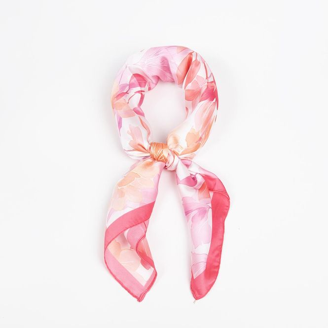 Huvudbild Liten scarf rosa med akvarellblommor