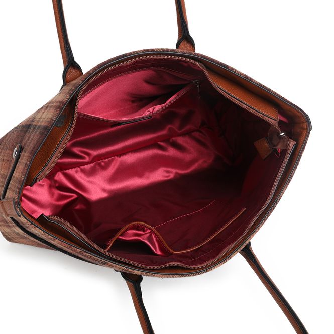 Huvudbild KARI cognacsrutig shopper i textil